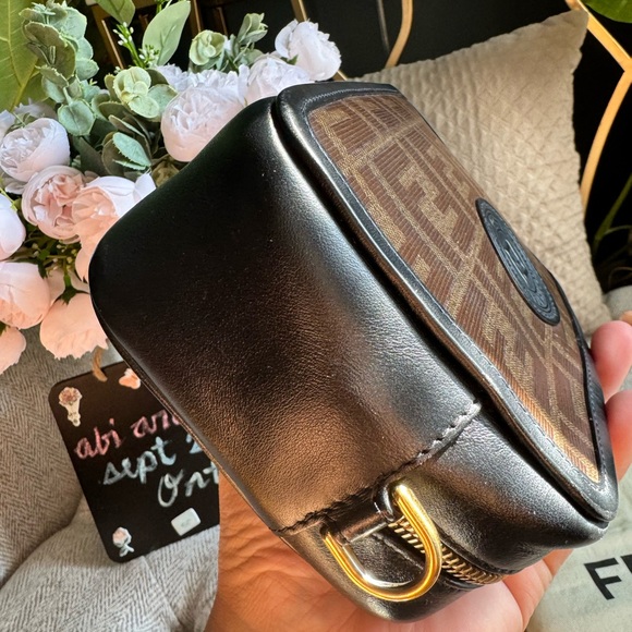 Fendi ROMA Camera bag *PRICE is FIRM* - Picture 8 of 17